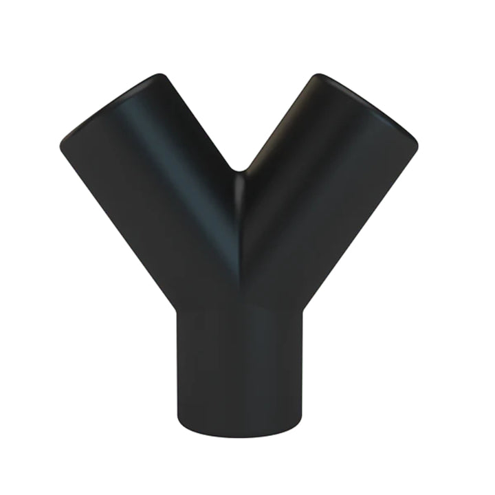 Stündenglass Hose Splitter – Black, Y-shaped connector for dual hose use in Stündenglass system.