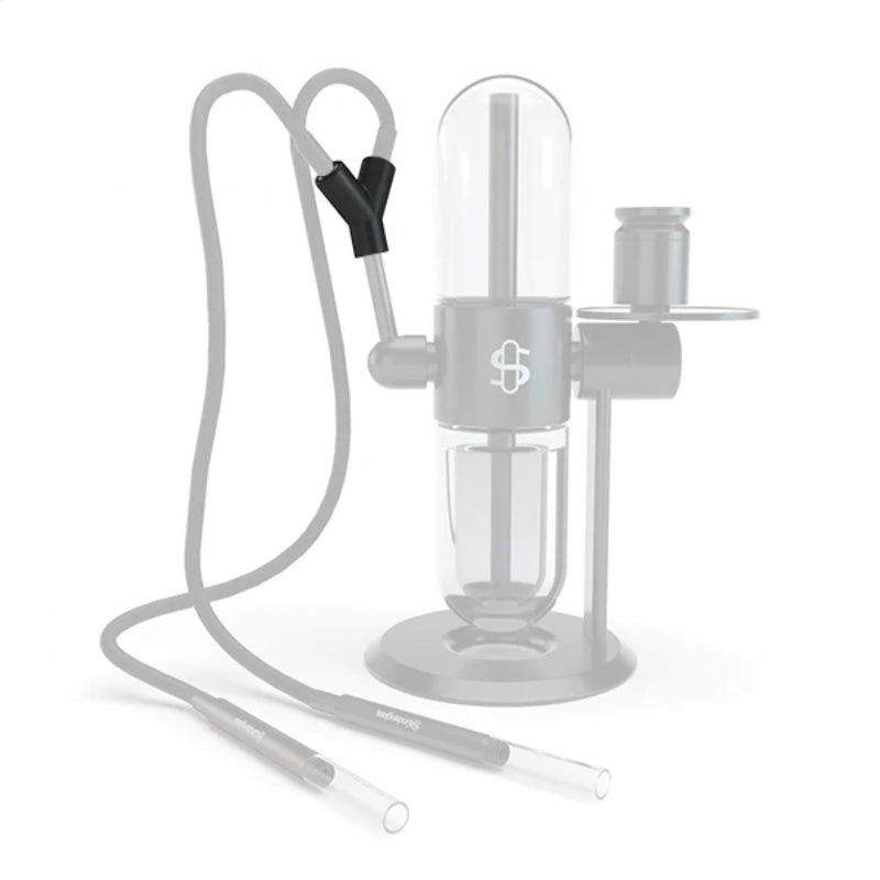 Stündenglass Hose Splitter – Black, two hoses connected to Stündenglass system for shared use.