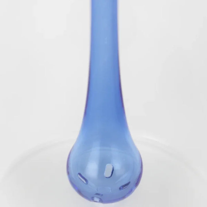 Detailansicht des Puffco Proxy Droplet mit ozeanblauem Borosilikatglas und eleganter Form.